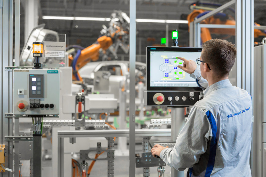 Siemens supports Volkswagen to develop digitized electric car production 